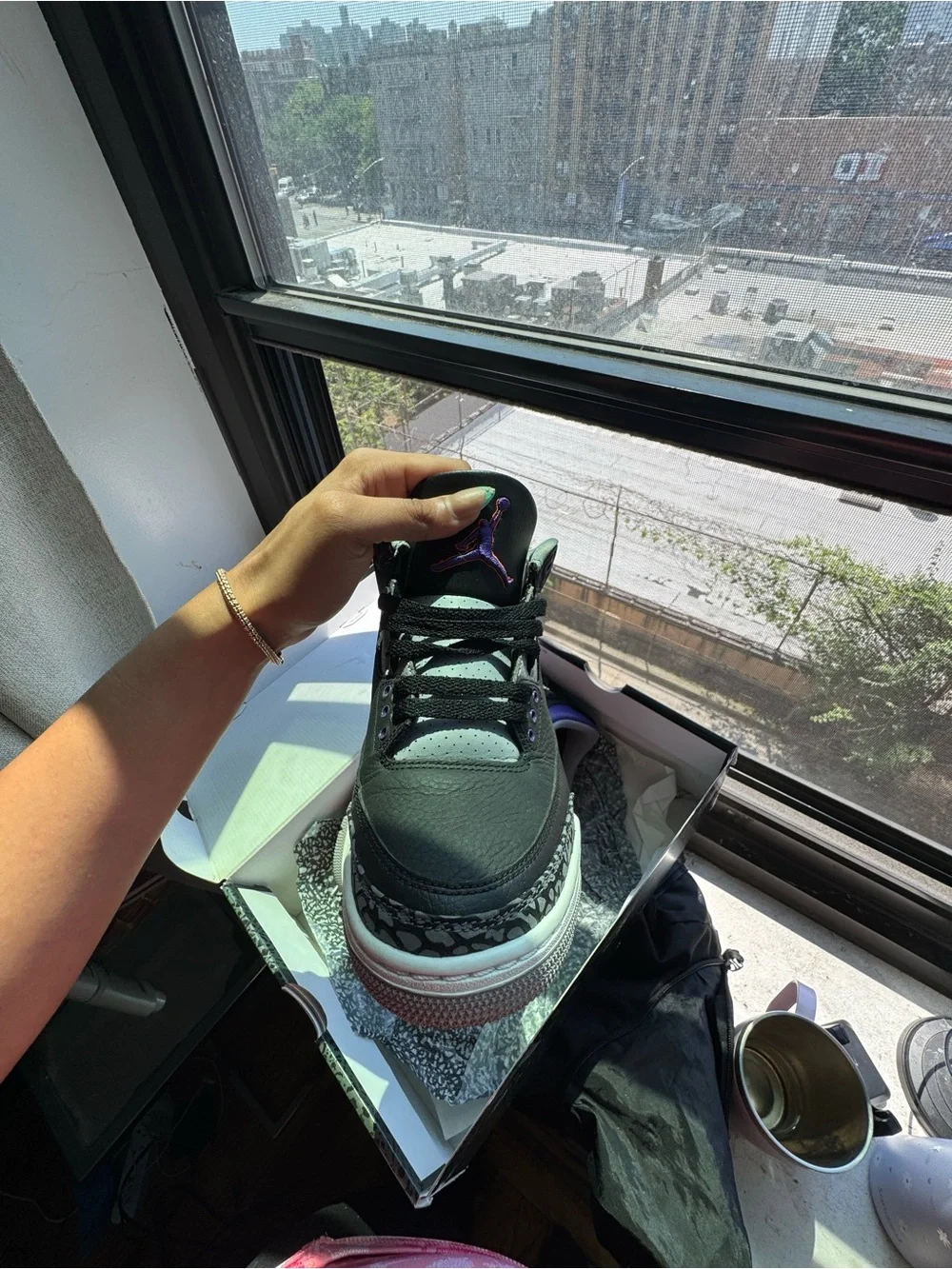 Jordan Men’s Black & Purple Retro Basketball Sneakers